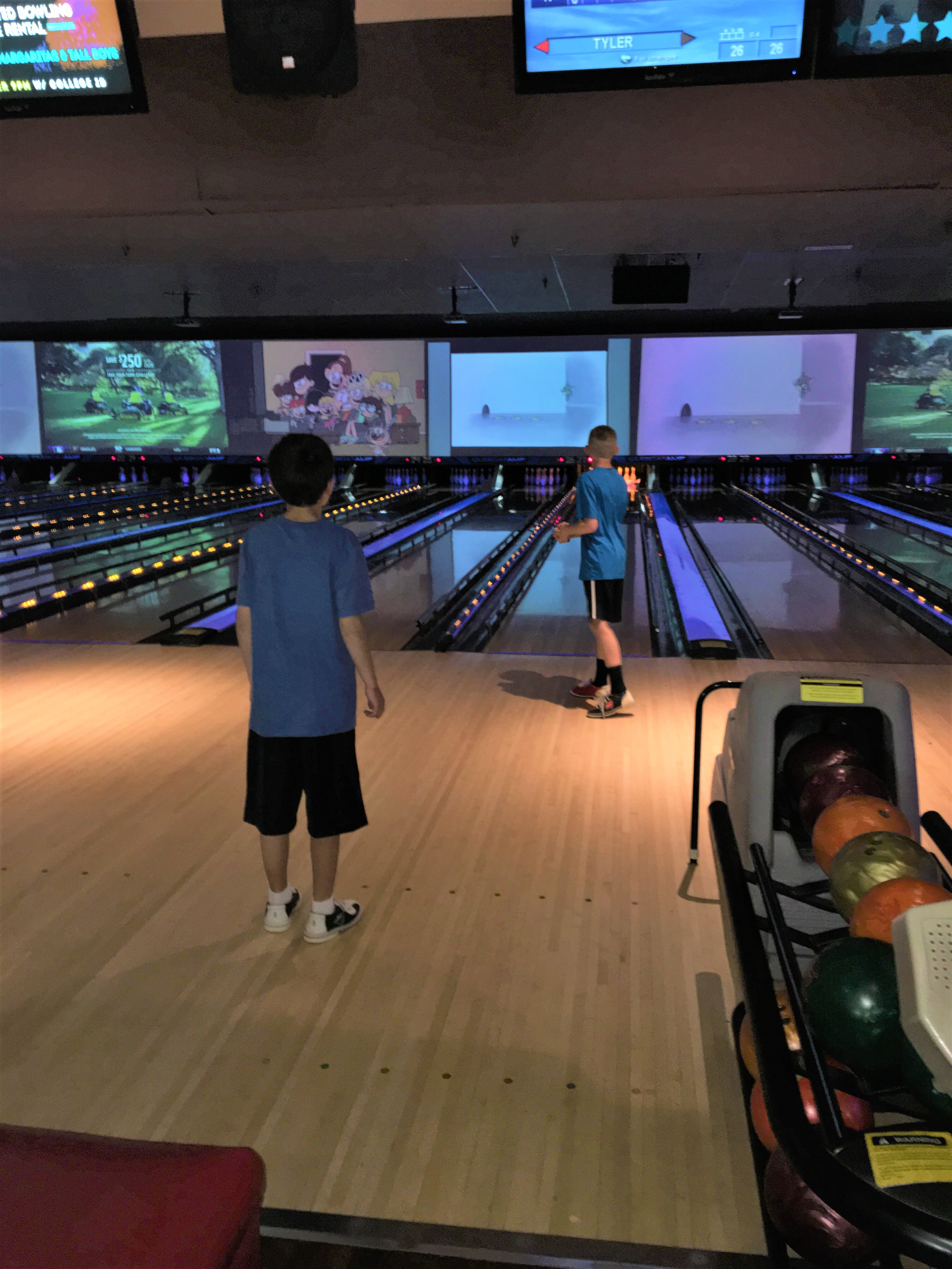 bowling boys
